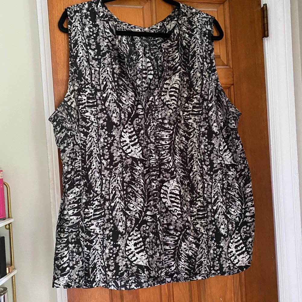 Dalia Black Grey Shirt